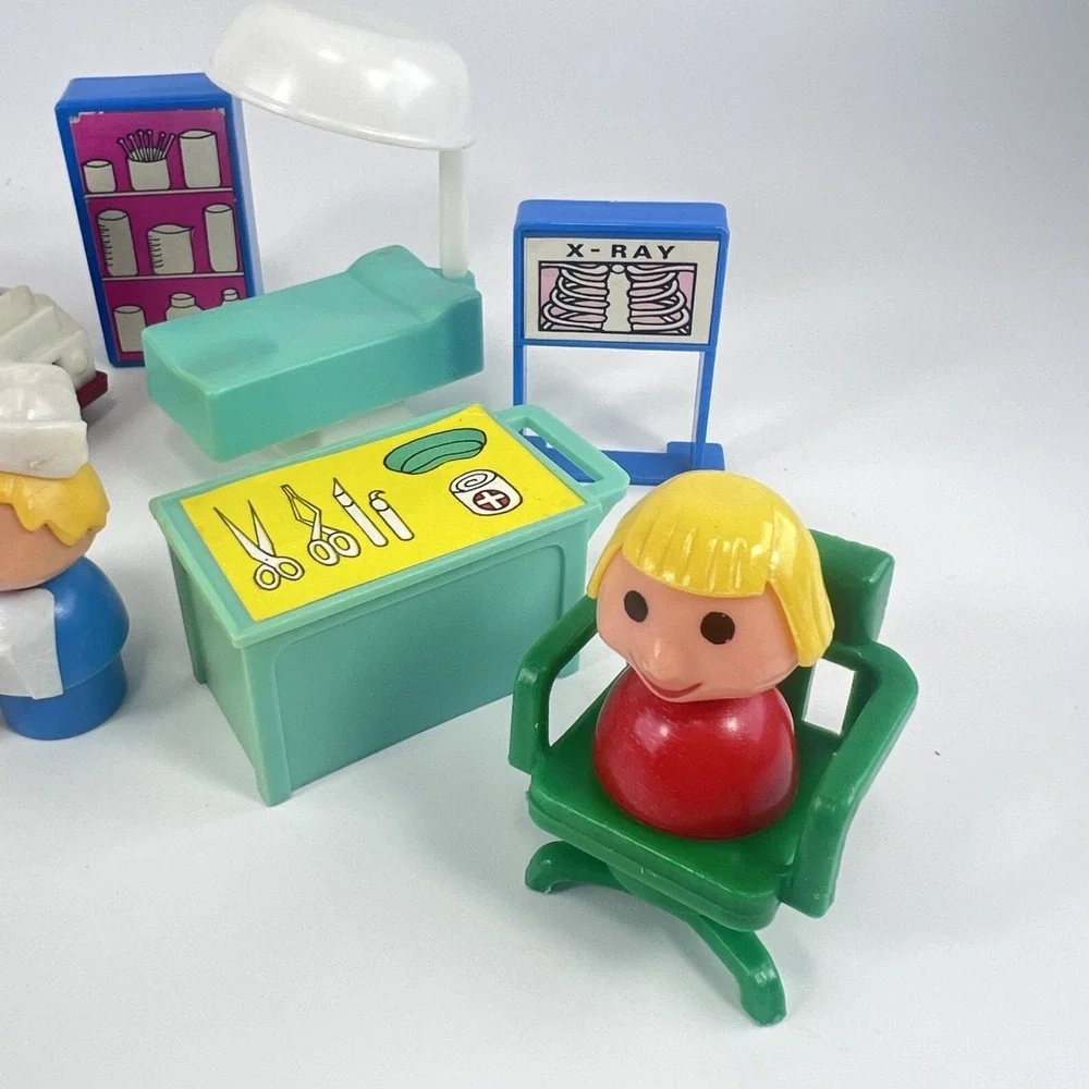 Vintage‎ Little People Style Hospital Playset – Knock Off – Made in Hong Kong